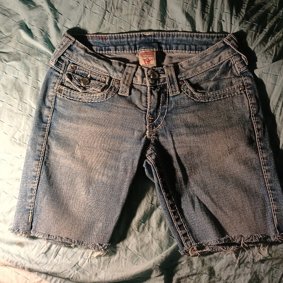 True Religion Shorts - Picture 1 of 5